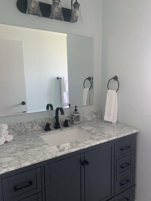 Ocean View Village Condo With Trails To Beaches Trinidad Eksteriør billede